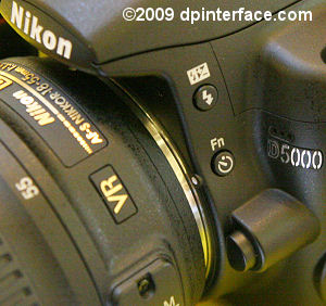 nikon d5000 side