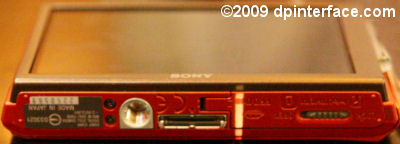 sony t900 bottom